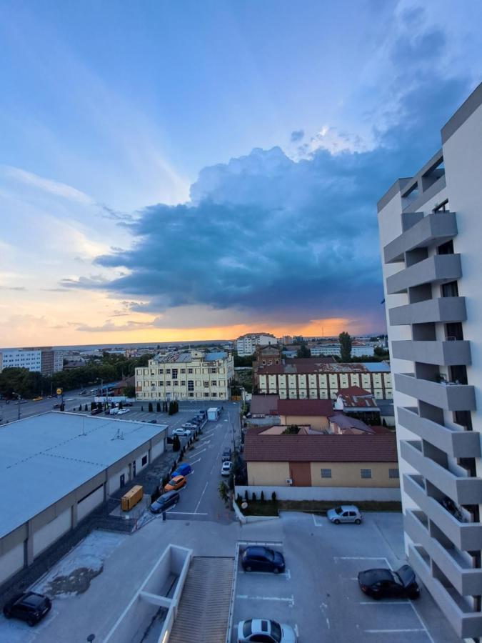 Happy Rental Apartments 2 Craiova Bagian luar foto