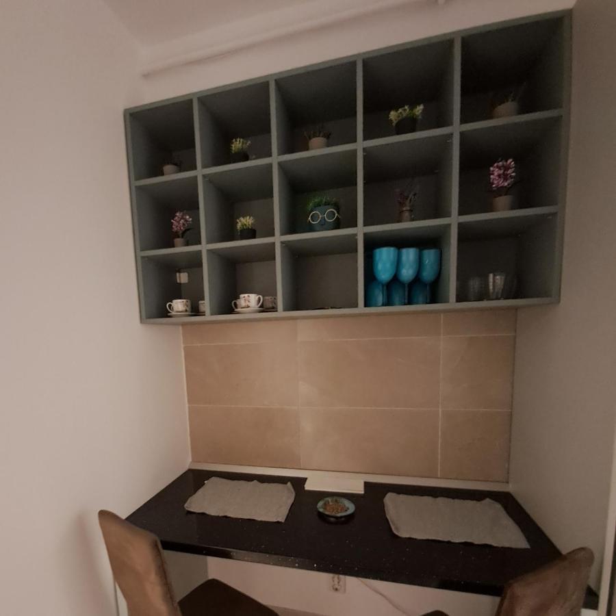 Happy Rental Apartments 2 Craiova Bagian luar foto